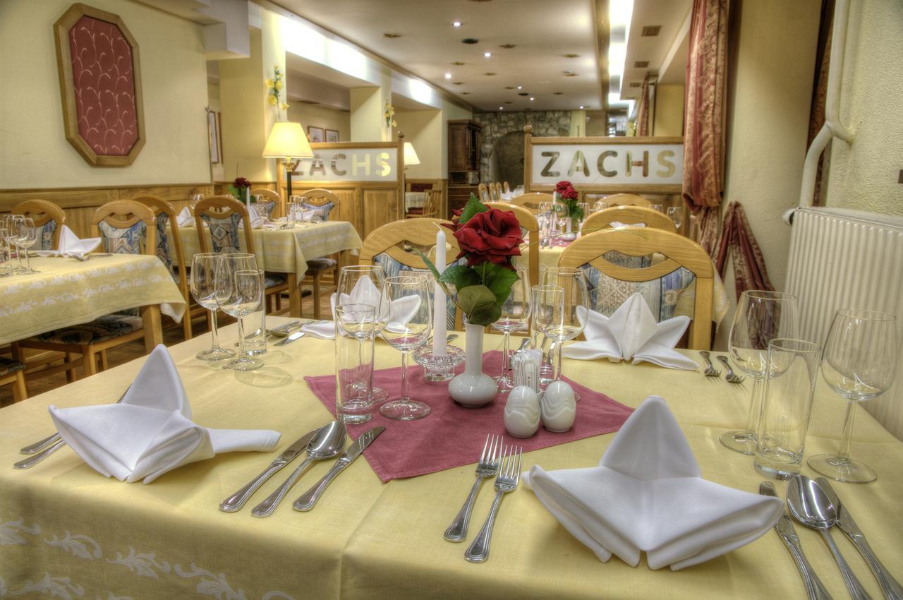 Hotel Zachs Санкт Маргаретен им Бургенланд Екстериор снимка
